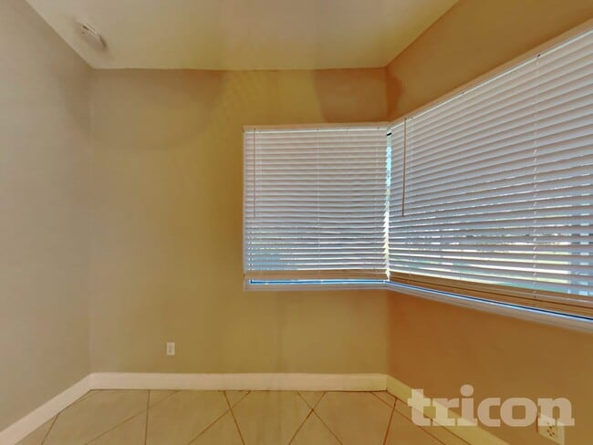 Photo - 4170 Grobe St