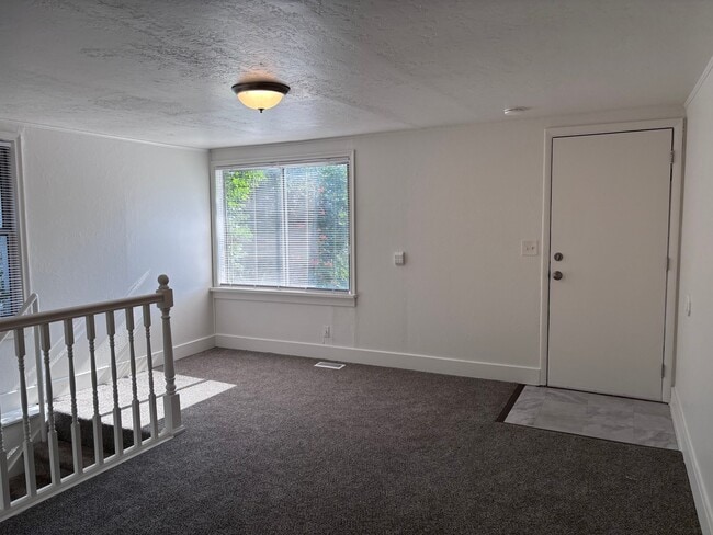 3148 S W Temple St Unit 3148 SW Temple