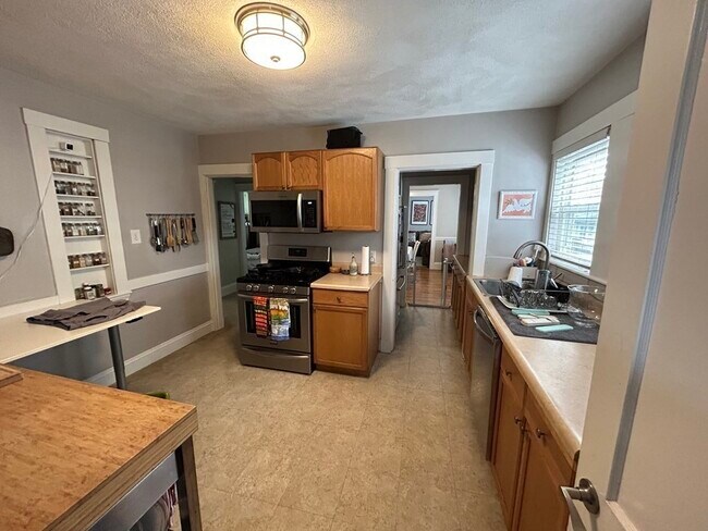 Photo - 59 Puritan Rd Unit 1