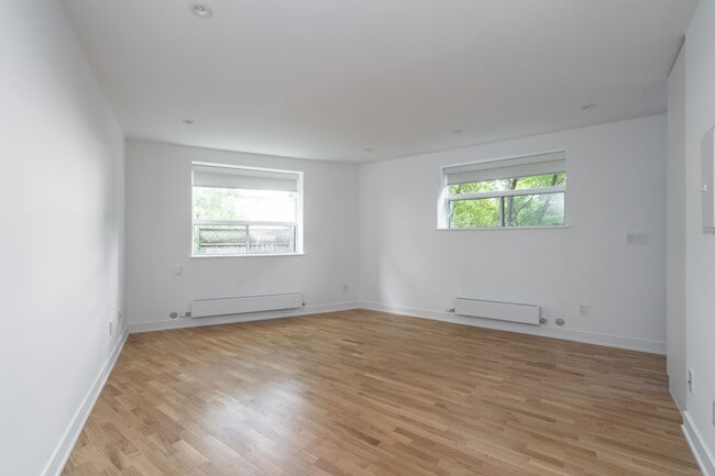 Photo - 1420 Kingston Rd Unit 104