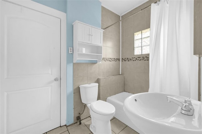 Photo - 2804 Elysian St