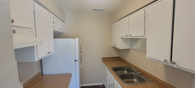 Photo - 3019 Aspin Dr Unit 3019 Aspin Dr