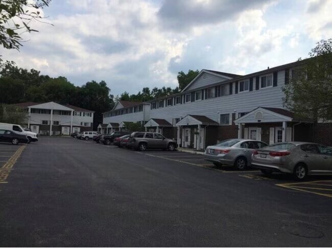 Reserved Parking - 553 W Park Ave Unit A