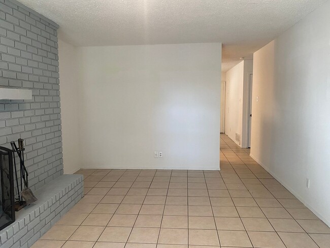 Photo - 2 BEDROOM DUPLEX, LAWN CARE AND WATER INCLUDED