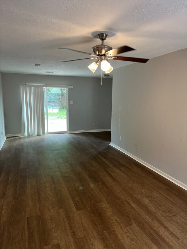 Photo - 5142 Madden Ln