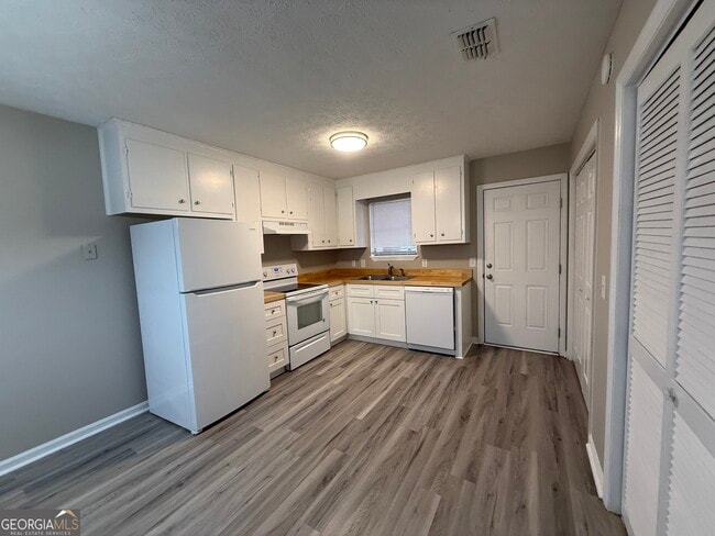 Photo - 117 Vintage Ct