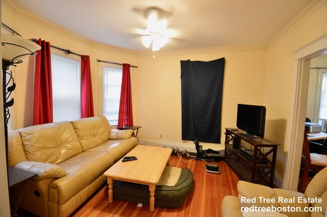 Photo - 43 Woodlawn St