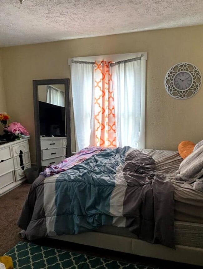 Photo - 1801 3rd St SE