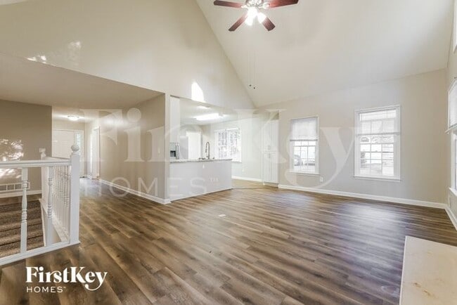 Photo - 2380 Bankstone Dr SW