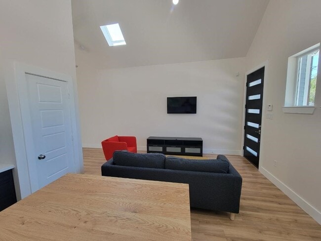 Photo - 7614 Avenue L