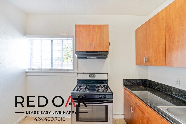 Photo - 728-724 S Berendo St Unidad 309