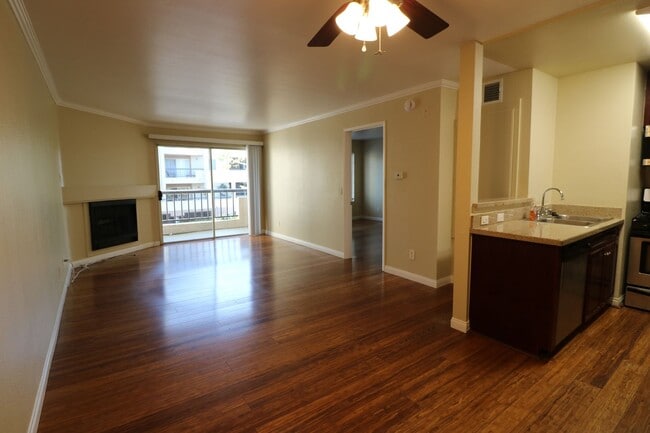Photo - 1/Bedroom Condominium in Woodland Hills! Unit 236