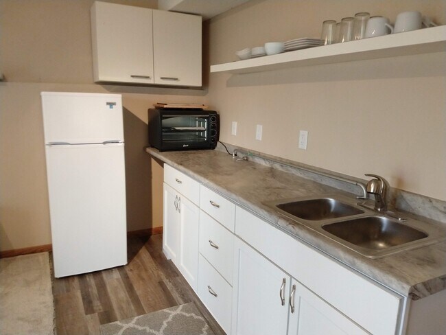 Photo - 12536 Parkwood Dr