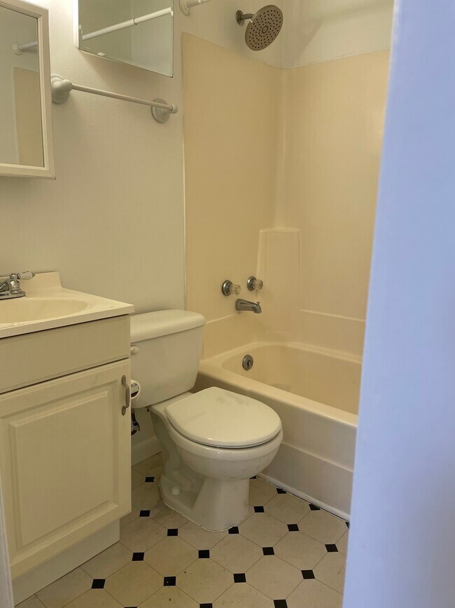 Photo - 1012 Ozark St