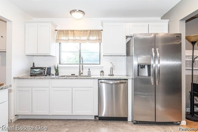 Photo - 3800 Elmhurst Ave