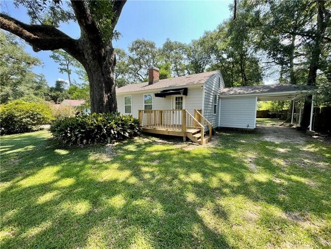 Building Photo - 208 Parkway W Rental