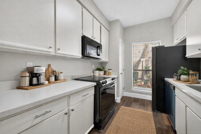 Photo - 9707 Richmond Ave Unit 75