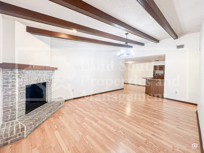 Photo - 735 Mikasuki Dr