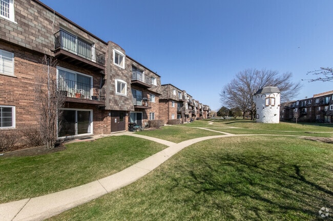 Building Photo - 9379 Bay Colony Dr Rental
