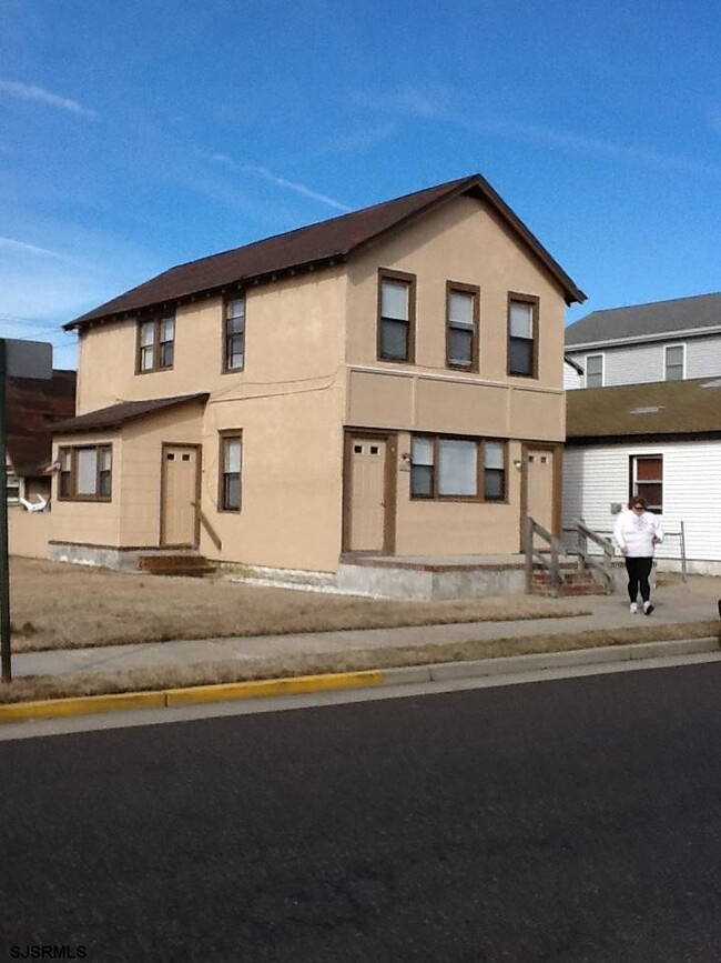 Building Photo - 9317 Monmouth Ave Unit B Rental