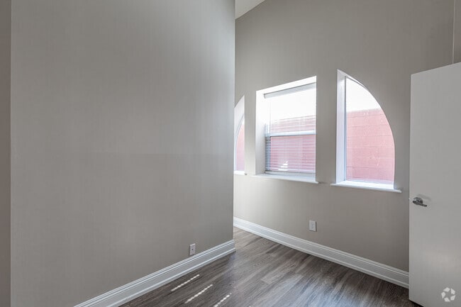 1BR, 1BA - Bedroom
