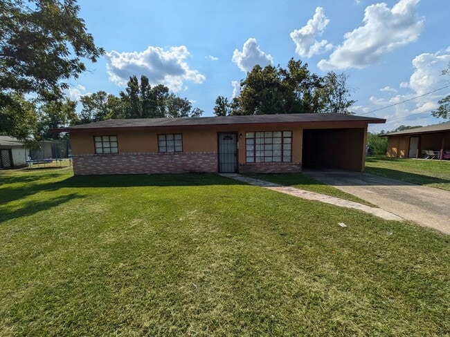 Building Photo - 7725 Helbig Rd Rental