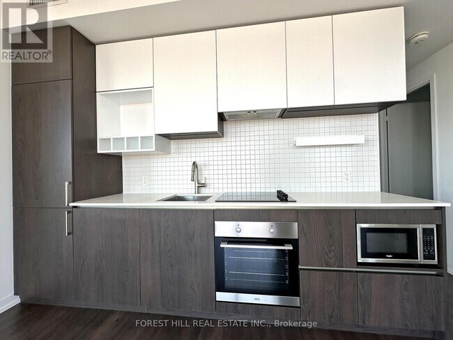 Photo - 950 Portage Pkwy Unit 2902