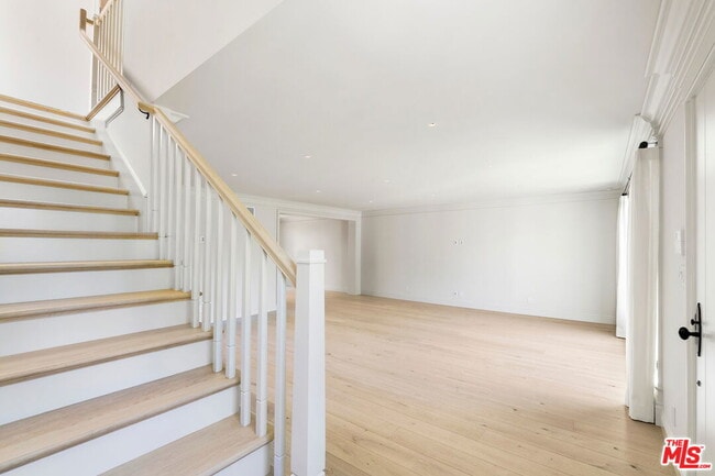 Photo - 152 S Camden Dr