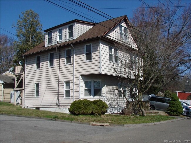 Building Photo - 246 Old Stratfield Rd Unit 1 Rental