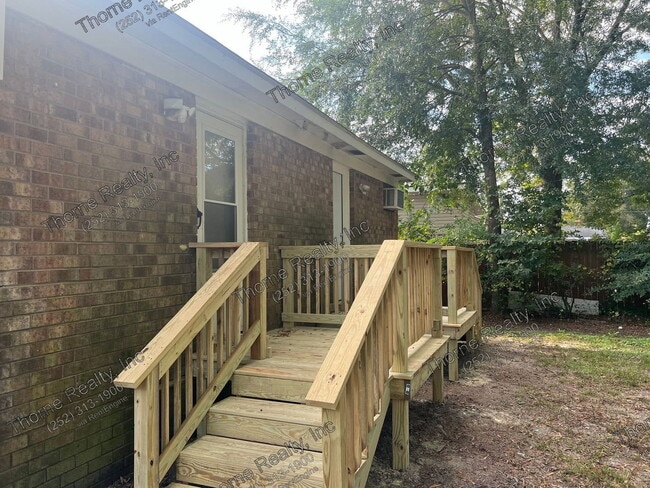Photo - 310 Myrtle Ave