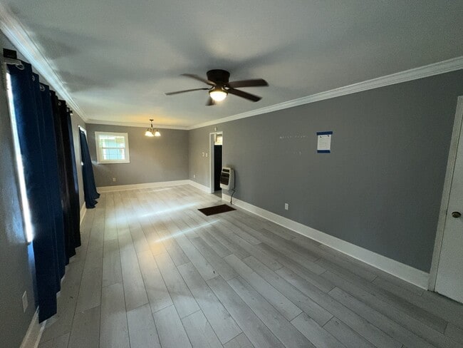 Photo - 3030 Oak Forest Dr