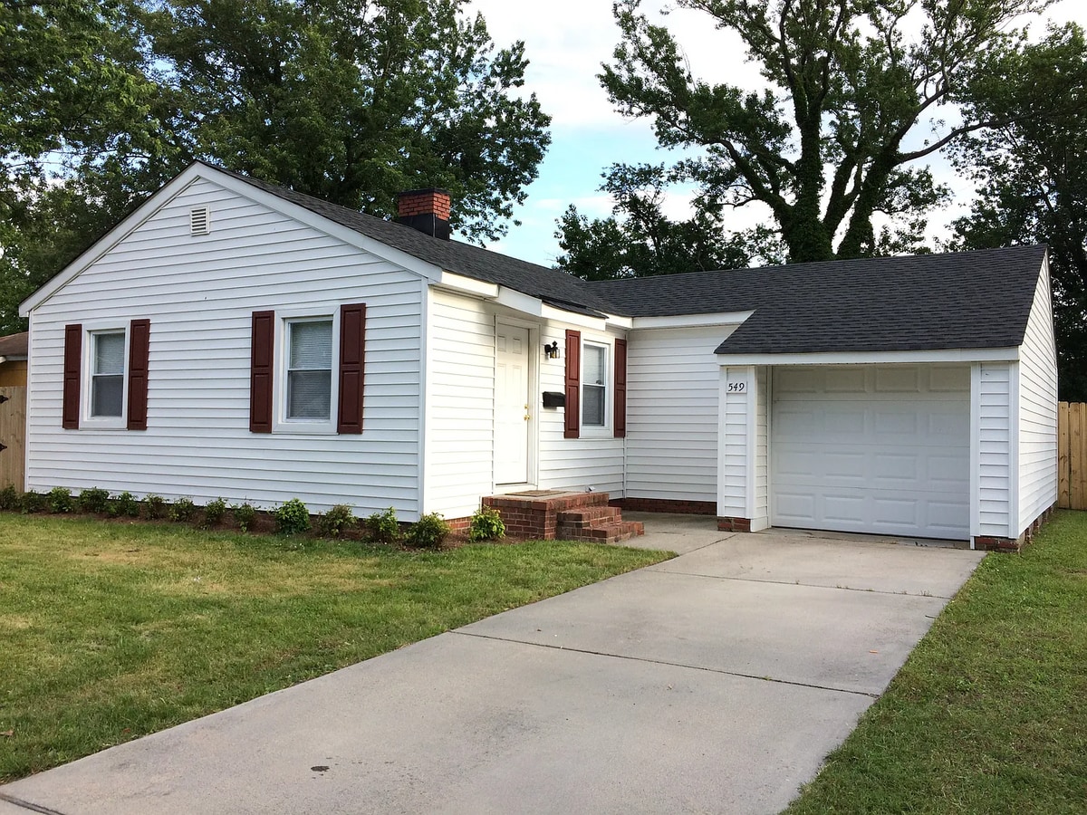 Photo - 549 McFarland Rd House
