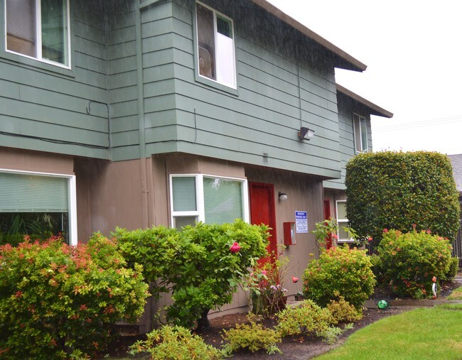 Greenbrook Apartments - Greenbrook Apartments