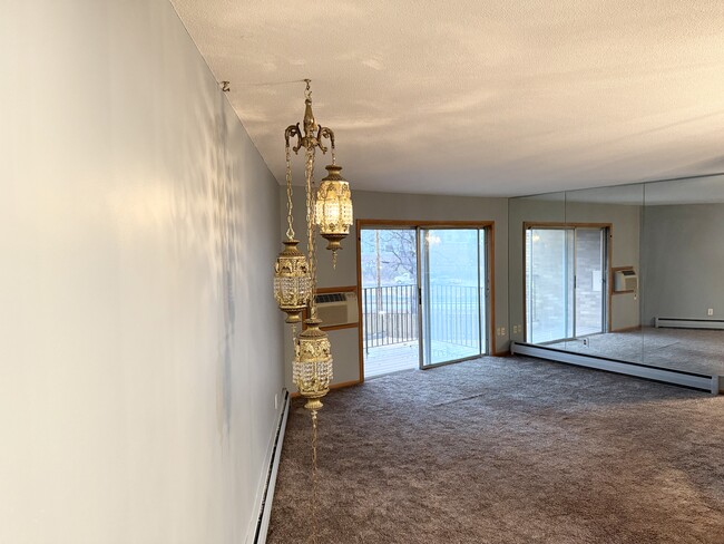 Family Living Room - 9147 Highway 55 Unit 301