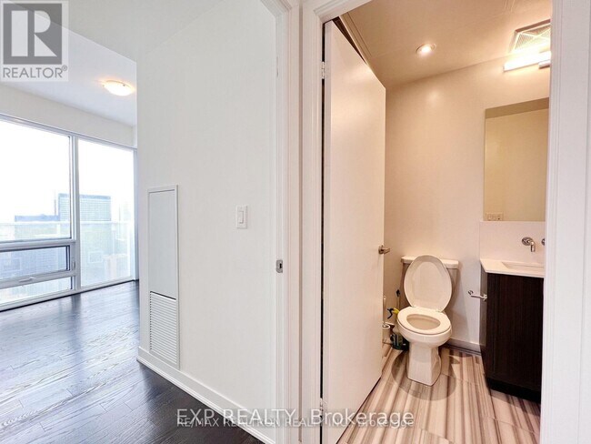 Photo - 100 Harbour St Unit 6302