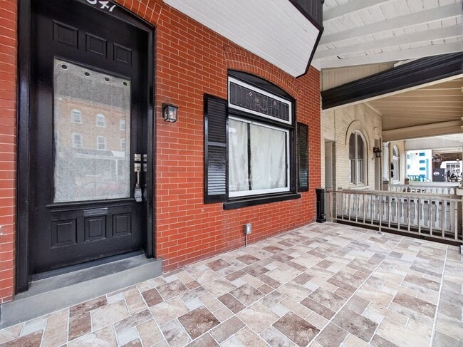 Photo - 1341 W Chew St