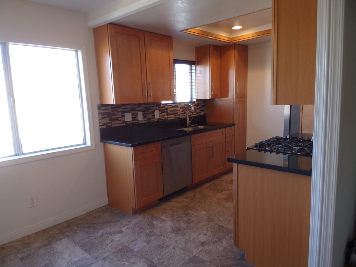 Photo - Pacific Garden Apartments