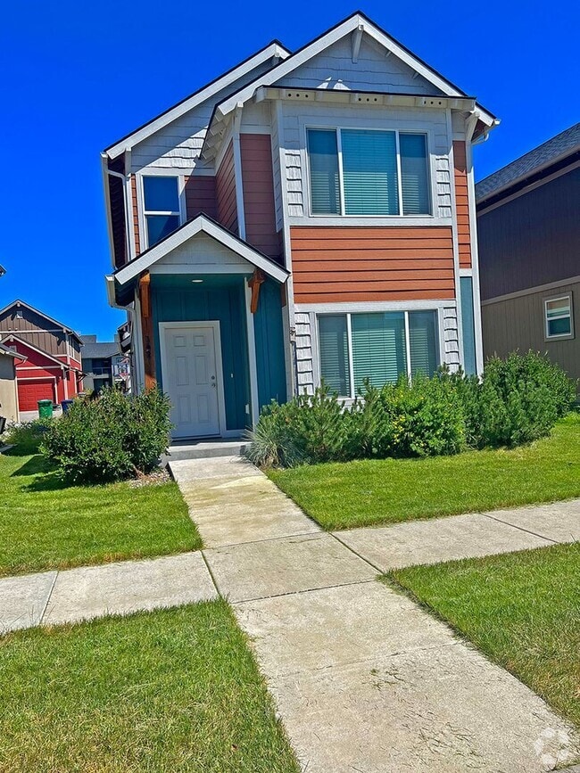 Building Photo - Norton Ranch Three Bedroom Detached Home