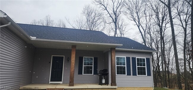 Photo - 6965 Chandlersville Rd