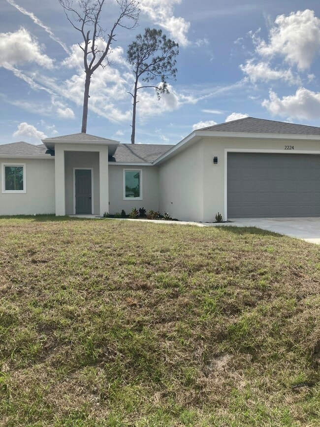 Building Photo - 2224 Mincey Terrace