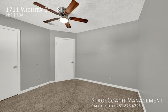 Building Photo - 1711 Wichita St Unit 8 Rental