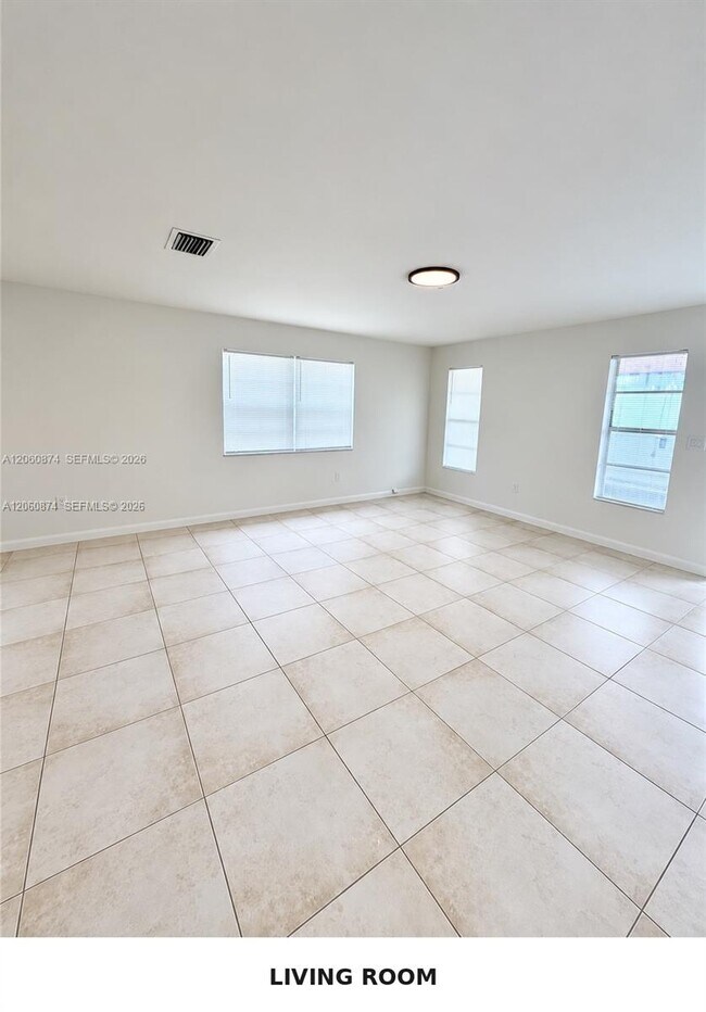 Photo - 4073 SW 52nd St Unit s