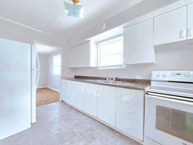Photo - 729 N Elmer St