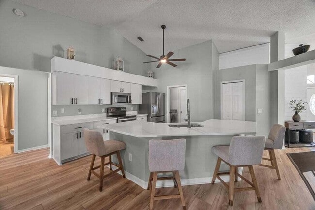 Photo - 1900 SW Logwood Rd