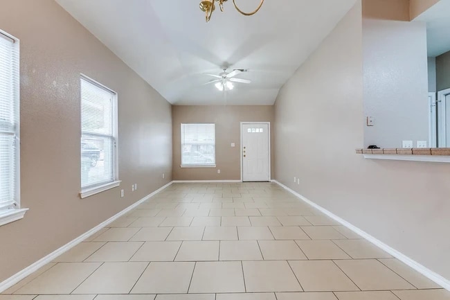 Photo - 5907 Lovingham Ct