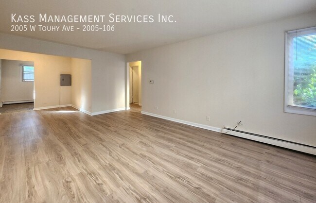 Photo - 2005 W Touhy Ave Unit 2005-106