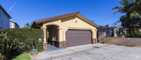 Building Photo - 3649 W 109th St Rental