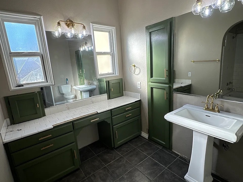 Photo - 575 N Yosemite Ave