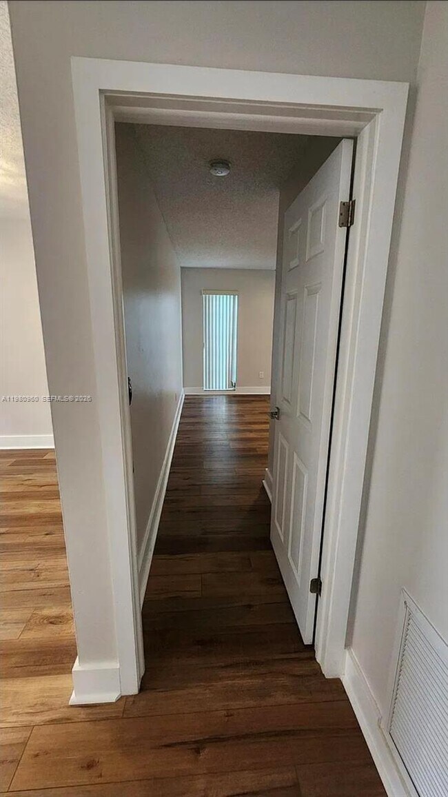 Photo - 2511 Hayes St Unit 2511