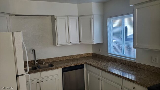 Photo - 3834 Cirrus Ave